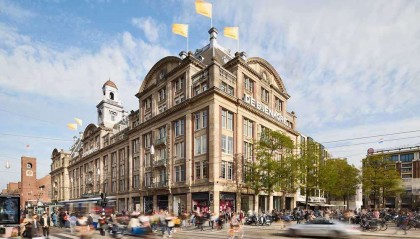 尚泰集团任命第四代Chirathivat家族成员Sean Hill出任荷兰de Bijenkorf百货商店首席执行官，引领零售转型新时代