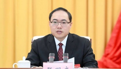 江苏省盐城市原市长张明康，当选山东省烟台市市长
