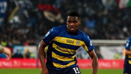 国米购买射手遇到大阻力：邦尼被勒沃库森抢夺，曼联拒绝租借