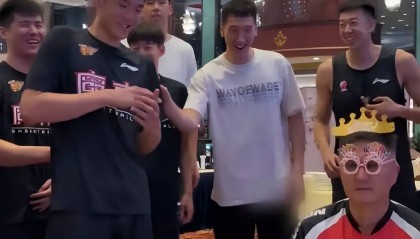 广东2米26中锋给杜锋庆生，U21山东辽宁爆发冲突，福建选秀捡到宝