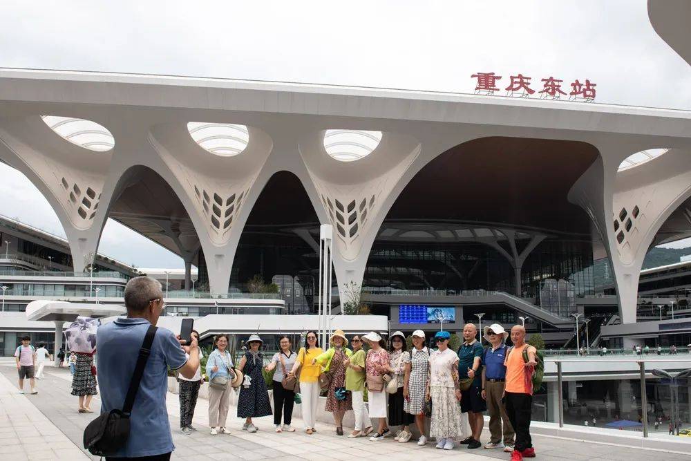 全球最大高铁站,面积堪比小国