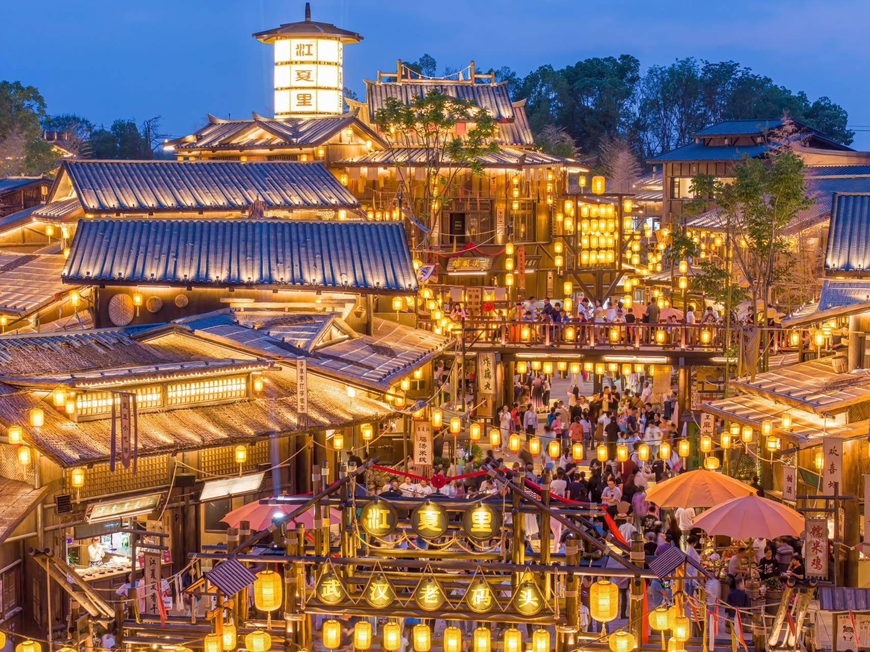 从“夜市”到“夜城”,武汉点燃中部夜经济新引擎