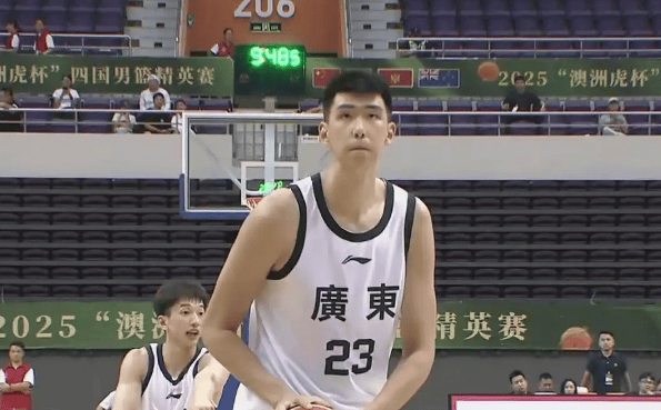 广东2米26中锋给杜锋庆生,U21山东辽宁爆发冲突,福建选秀捡到宝