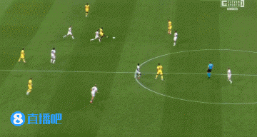 米兰遭多处争议判罚:普利西奇被拉倒+恩昆库两连倒地未判点