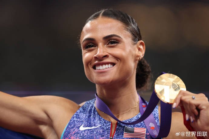 田径世锦赛|麦克劳林成400米和400米栏跨项夺冠第一人