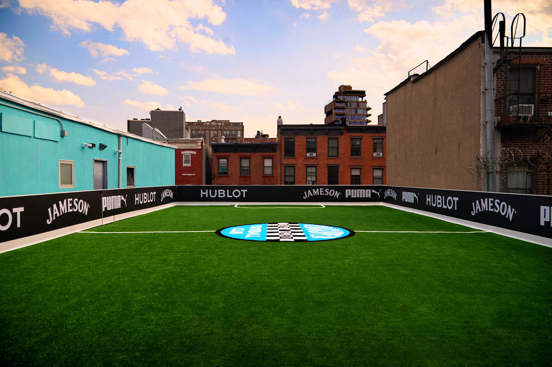 奢侈品媒体｜HUBLOT宇舶表携手KIDSUPER成为屋顶足球场官方合作伙伴｜奢华奢侈媒体 HUBLOT宇舶表 KIDSUPER