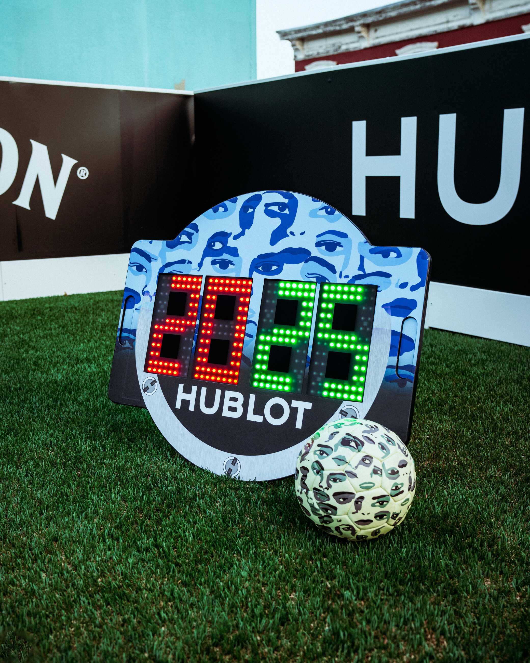 奢侈品媒体｜HUBLOT宇舶表携手KIDSUPER成为屋顶足球场官方合作伙伴｜奢华奢侈媒体 HUBLOT宇舶表 KIDSUPER